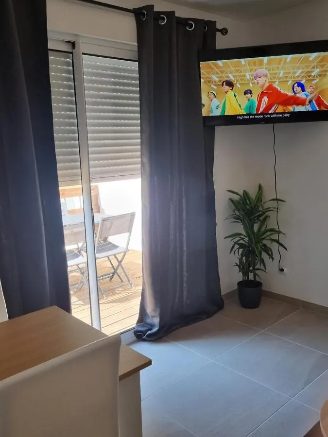 Maison Cosy Avec Petit Jardin Avignon Frankreich
